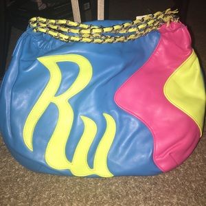 Hand bag